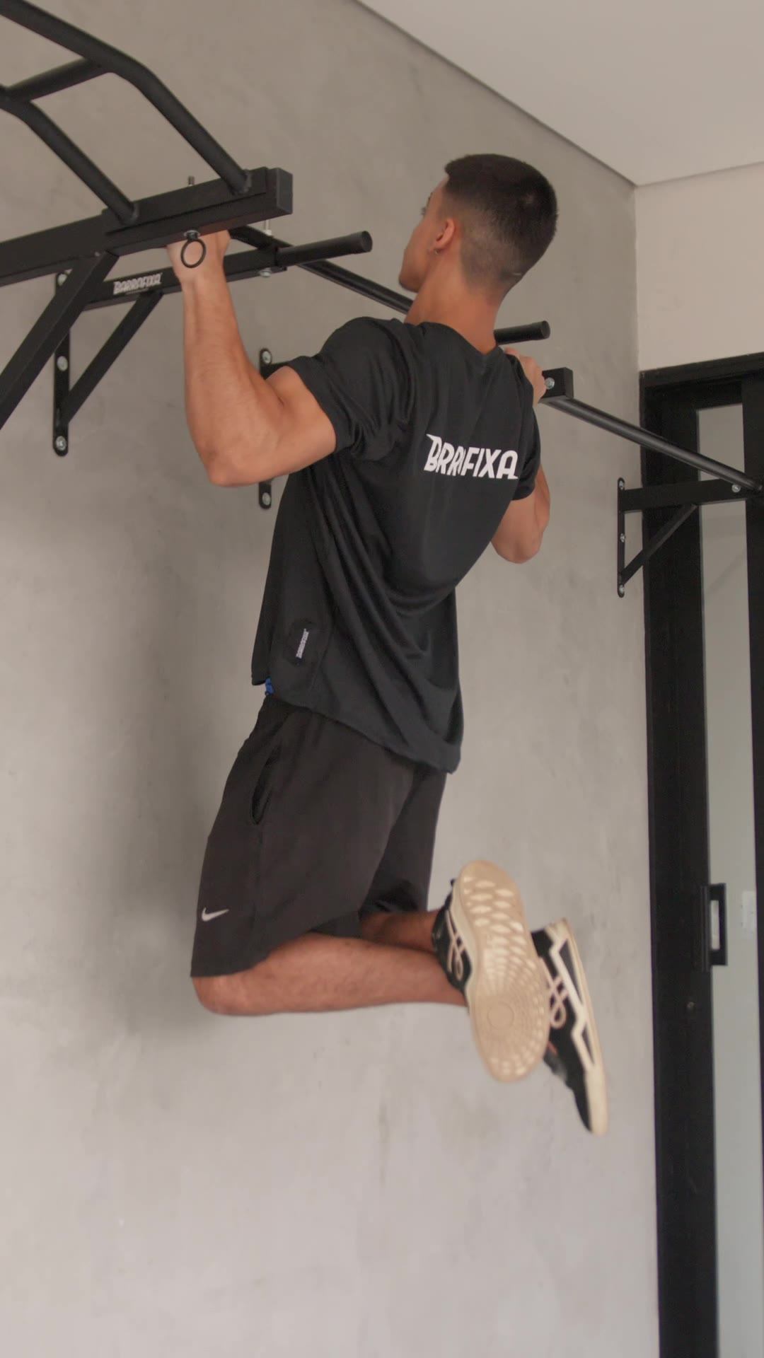 Pull-up na Barra Fixa